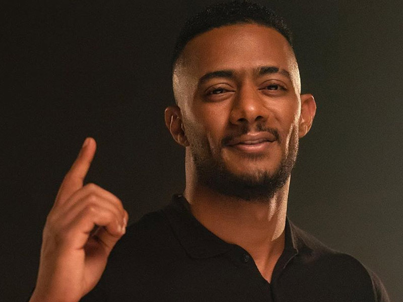 محمد رمضان يحن إلى ماضيه ويقارن بين انتظار "الحافلة" و "الرولز رويس"